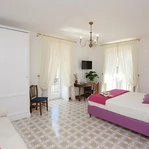 ** Hotel Residenza Luce Italy